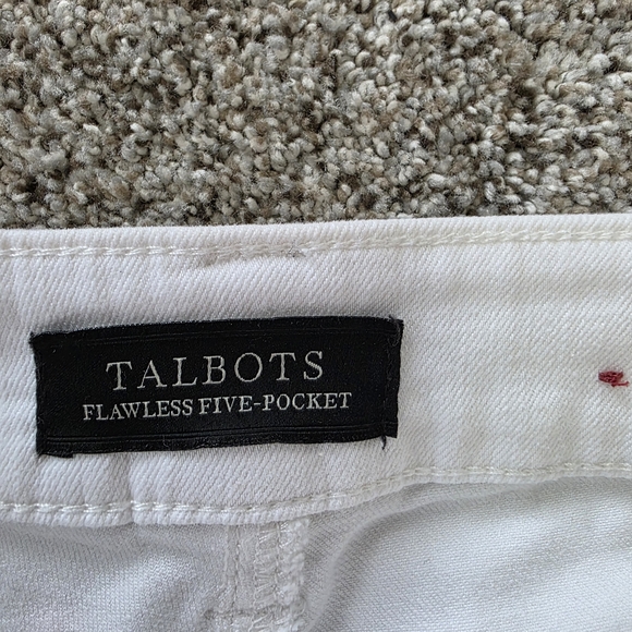 Elegant White Skinny Jeans for Women - Picture 2 of 6